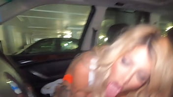 Inked Hooters server gives a car blowjob for a generous gratuity